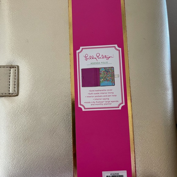 NWT. Lilly Pulitzer Gold Leatherette Agenda - Picture 3 of 7